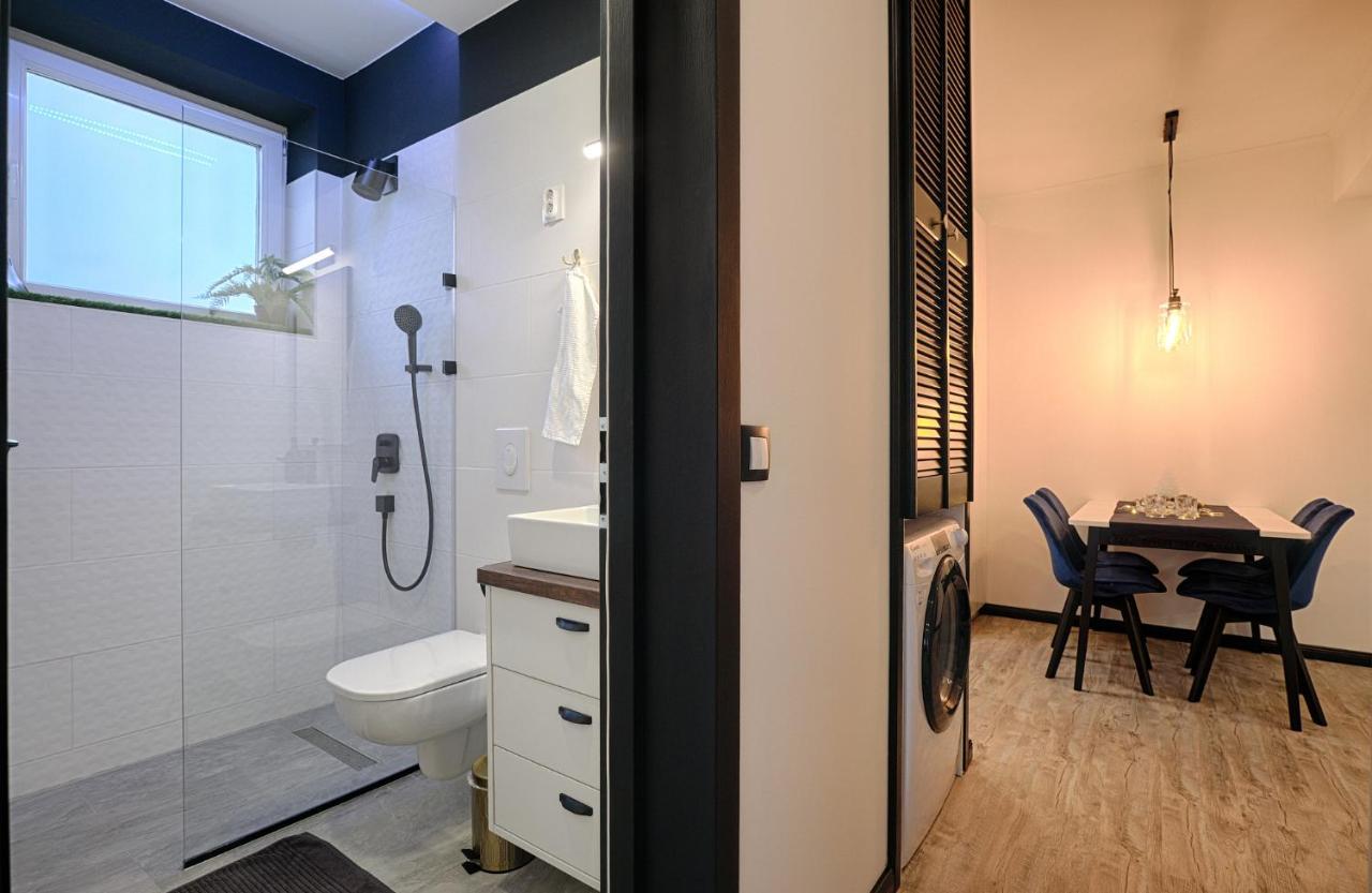 Monos Apartman Tatabánya Buitenkant foto