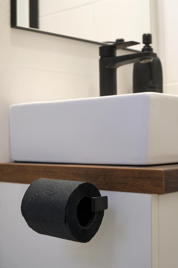 Monos Apartman Tatabánya Buitenkant foto