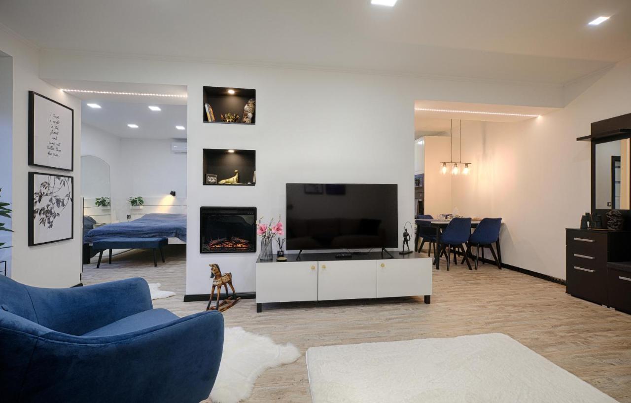 Monos Apartman Tatabánya Buitenkant foto
