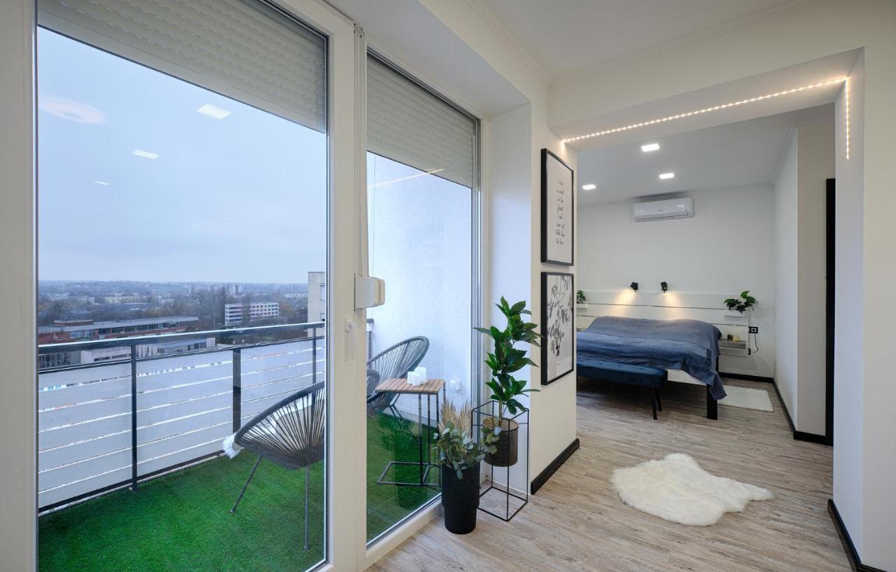 Monos Apartman Tatabánya Buitenkant foto